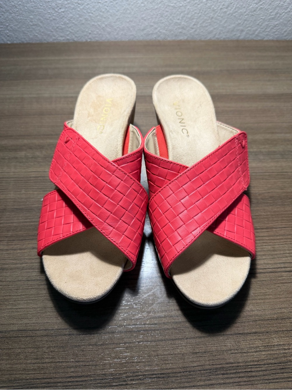 Vionic Women's Leticia Poppy Color‎ Leather Slip On Wedge Sandals Size 7.5